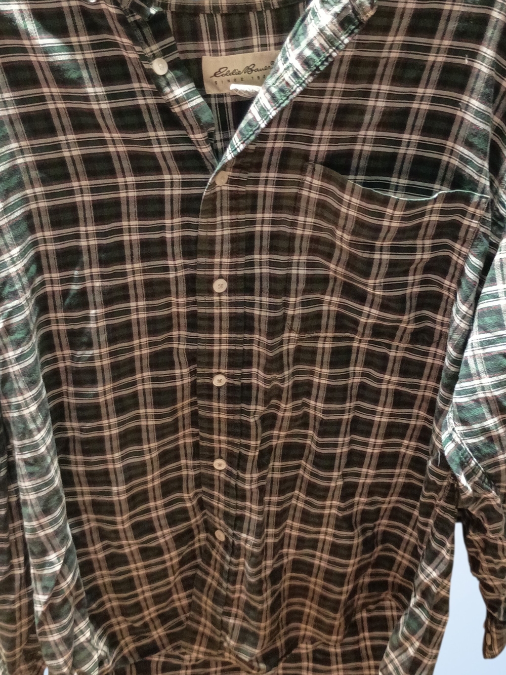Eddie Bauer Men's Dark Green and Black Plaid Button-Down Shirt Size Medium